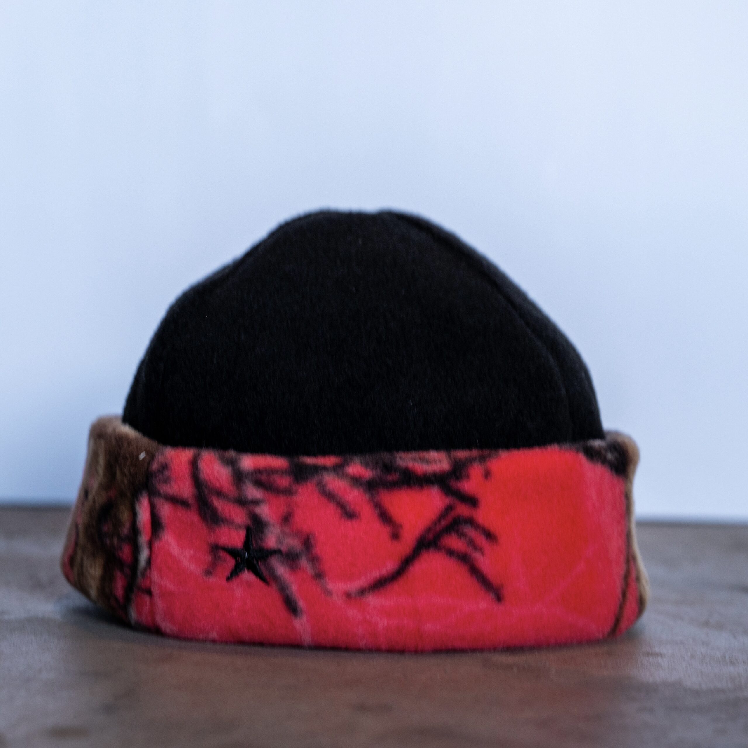 Pink Real Tree Reversible Beanie (Black)
